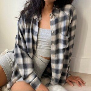 Aritzia Wilfred Boyfriend Plaid Button-Up Shirt